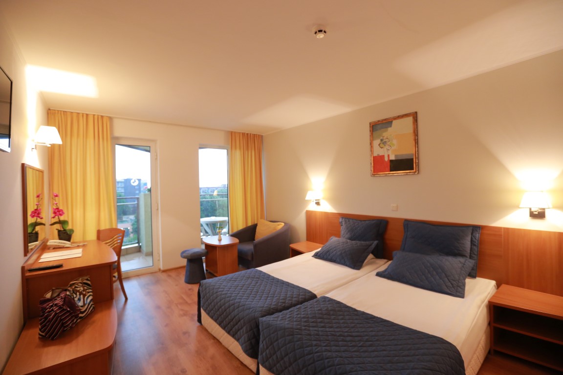 MADARA_HOTEL_NISIPURILE_DE_AUR_BULGARIA_AIR_TOUR_TRAVEL
